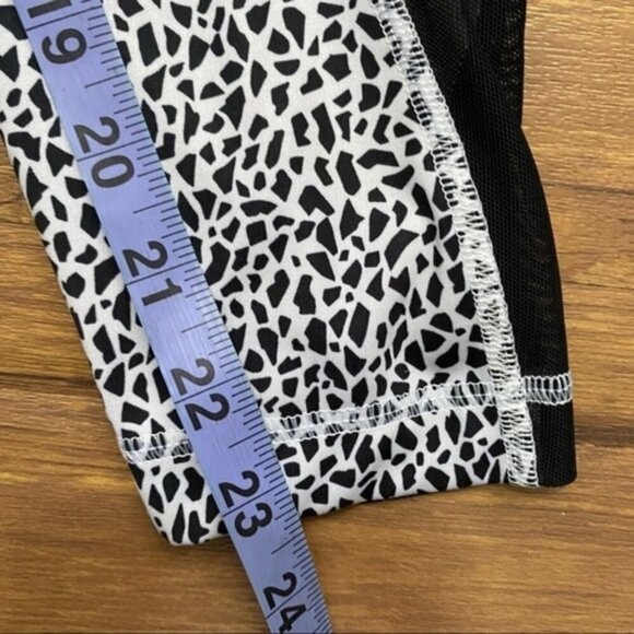 Lululemon Inspire Ankle Tight II‎ Miss Mosaic White Legging Size 4 - Picture 10 of 11